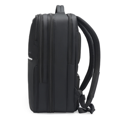 Smart Waterproof Large Capacity 21L Business Travel Backpack With Dry And Wet Isolation Layer
